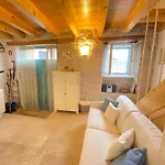 Casa Azzurra - Free Parking Apartment