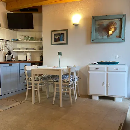 Casa Azzurra 아파트 *