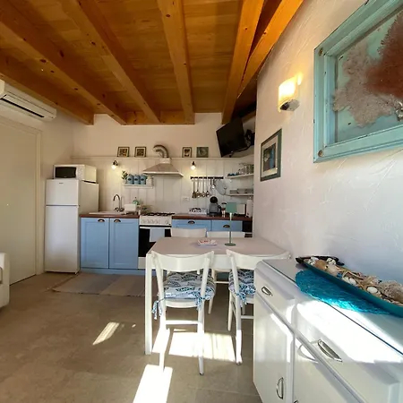 Casa Azzurra 罗维尼